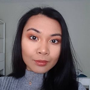 Meet your Posher, Elyssa